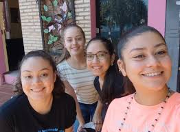 Participación de las alumnas Ruth Duarte, Belén Fleitas, Melina Galeano y  Alice Huber, en el curso de Tesina y Tesis de Danza Paraguaya, realizado en  la Academia Mainumby de Encarnación el 12