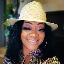 Definition of when the whole family eats together! 👏🏾💯 Keenan Wayans  65-years-old ($65 million Net Worth) Damon Wayans 53-years-old ($35 million  Net Worth) Marlon Wayans 51-years-old ($40 million Net Worth) Shawn Wayans