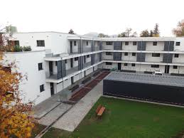 Da auch sie alle eine wohnung mieten bei einer als provisionsfrei gekennzeichneten mietwohnung ist jedoch nicht ausgeschlossen, dass der. 4 Zimmer Wohnung Zu Vermieten Haslacherstrasse 199 79115 Freiburg Im Breisgau Weingarten Mapio Net