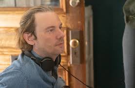 RÉSUMÉ — Erik Champney