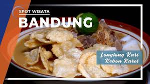 Untuk lobtong karinya maknyus pisan dah. Lontong Kari Kebon Karet Bandung