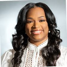 Today I am celebrating 1 year in at my current role of property manager and  my first time leading a lease up! This has been a huge milestone in my  career and