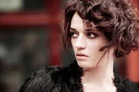 Canzone più testo scritto di guarda l'alba il nuovo singolo di carmen consoli , scritto in collaborazione con tiziano ferro, e che annuncia l'uscita del suo. Lupin4th Visions Ritorna Carmen Consoli Con Guarda L Alba