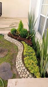 A boulders stands guard over the new modern path. 20 Modern Frontyard Garden Design Ideas Arka Bahce Peyzaj Tasarimi On Bahceler On Bahce Duzenlemesi