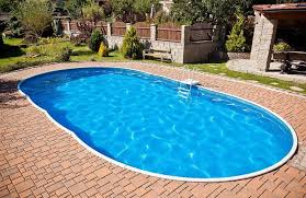 Swimmingpool Im Eigenen Garten Oval Terrasse Klinkersteine Swimmingpool Pool Im Garten Gartenpools