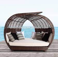 Made of durable synthetic rattan which will not deteriorate, even in adverse weather conditions. Outdoor Wicker Rattan Beach Day Bed With Canopy Double View Beach Day Bed Oem Product Details From Foshan Shunhuang Furniture Co Ltd On Alibaba Com