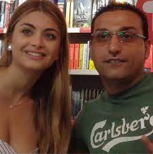 L'ennesima conferma di un flirt in atto è arrivata nello. Emma Muscat Fidanzata Di Marian Richero Design Me