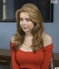 Eleanor winifred worthington cox is a british actress from merseyside most known for portraying matilda wormwood in matilda the musical for. Pin On Eleanor Worthington Cox