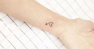 These lock and heart tattoos represent a very positive message to others. Pin On Tattoo Examples