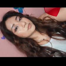 Karen Monjaras's Instagram, Twitter & Facebook