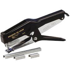 L'agrafeuse est maintenant prête à l'emploi ! Bostitch 19 Modeles De Agrafeuse Manuelle De La Marque Bostitch En Vente Via Hellopro Fr