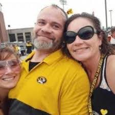 Shannon Dennison's Instagram, Twitter & Facebook