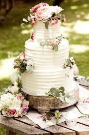 Der Perfekte Brautigam Die Perfekte Hochzeitstorte Die Perfekte Deko Findet Ihr Bei Uns