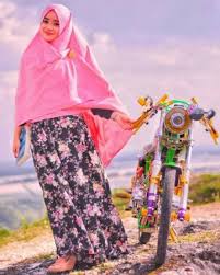 Tik tok hijab anak sekolahan cantik parah part ii. Ini Dia Foto Honda Cb Modif Dan Cewek Cantik Berhijab Nomer 6 Bikin Baper Sob Gridoto Com