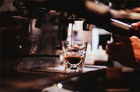 Vodka shots, likeur shots, geflambeerde shots en shots die van kleur veranderen. The Perfect Espresso Shot
