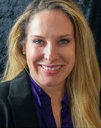 Amber Gruszeczka's Instagram, Twitter & Facebook