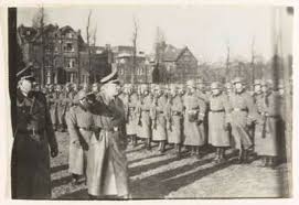 He was arrested as a war criminal, tried at nuremberg, found guilty and sentenced to death. Reichskommissar Arthur Seyss Inquart Komt Rechtszaal Binnen Gedurende Neurenberg Proces Nurnberg Duitsland 1946 Europeana