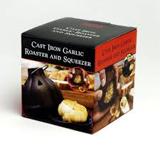 It can hold one or two garlic bulbs. 4 X 5 Inch Cast Iron Garlic Roaster Squeezer Set Bbqguys