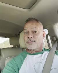 Sla’inte and happy St. Patrick’s Day. Behave please.