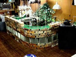Rumah harus mendapatkan cahaya yang cukup (tidak berlebihan) 3. Kolam Ikan Didalam Rumah Menurut Fengshui Sekitar Rumah