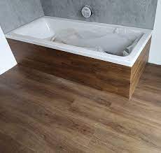 Bodenfliesen schöner als echtes holz. Badewannenverkleidung Aus Vinyl Marx Holzhandel In Neuried