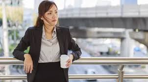 Secara garis besar, gaji akan semakin besar seiring lamanya karyawan tersebut bekerja di suatu perusahaan. Jika Belum Siap Ambil Tanggung Jawab Besar Jangan Mimpi Gaji Gede Lifestyle Fimela Com