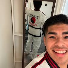 Alex Mancillas's Instagram, Twitter & Facebook