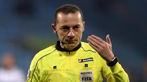 Peki, cüneyt çakır saçlarına ne oldu? Cuneyt Cakir In Derbi Karnesi