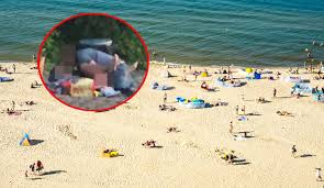 Seks na plaży w Ustroniu Morskim. Turyści zrobili zdjęcie