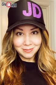 Jennifer Hartwick's Instagram, Twitter & Facebook