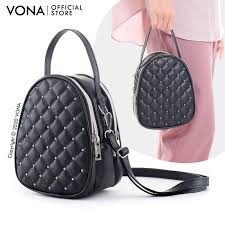 Ketika anda menggunakan tas yang. Jual Vona Tas Selempang Wanita Diamond Stud Sling Bag Tas Mini Wanita Studded Silver Quinn Online April 2021 Blibli