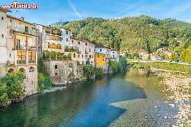 Bagni Di Lucca Toscana Le Terme La Laguna Blu Il Canyon Park E Cosa Vedere