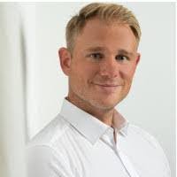 Dani Doering's Instagram, Twitter & Facebook