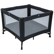 Die mitgelieferten modelle sind meistens sehr dünn. Spielstall Laufstall Reisebett Mit Matratze 3 Verschiedene Farben Zur Auswahl Schwarz Pink Amazon De Baby Laufstall Reisebett Baby Laufstall