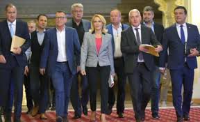 În centrele synevo nu se fac recoltări cas în zilele de sâmbătă și duminică. DezvÄƒluiri È™ocante Directoarea Cu Salariu Mai Mare Decat Al Lui Iohannis A Fost DemisÄƒ Ce Lider Politic Se Afla In Spatele Ei Capital