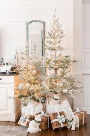 Check spelling or type a new query. 35 Holiday Decorating Ideas For Small Spaces Apartment Christmas Decor Ideas Hgtv
