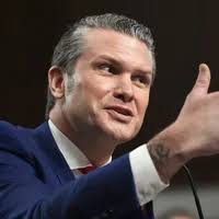 Saban stands with 15 players at UA graduation 50 years after his own  graduation