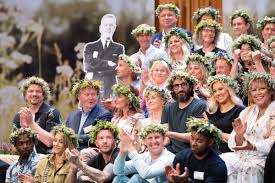 Fler än tre miljoner svenskar har lyssnat. Sommarpratare 2019 Har Ar Arets Sommarvardar Och Datum Svd