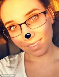 Teen whose daughters died in baking car left them before