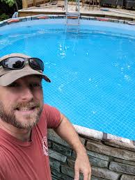 Pool water clarity after pump shutdown and vacuuming