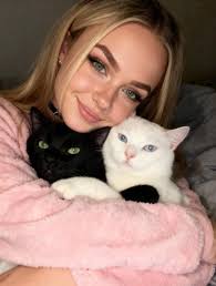 Photo posted by Lilly Small (@lillyysmall)