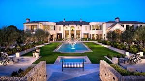 It is near many popular attractions, including old town scottsdale, the museum of contemporary art, and desert botanical garden. Paradise Valley Mansion With Camelback Views Priced At 21 Million Phoenix Business Journal