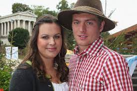 He married his long term girlfriend jessica farber. Tony Kroos Biography Photo Age Height Personal Life News Instagram 2021