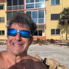 Justin Pasternak's Instagram, Twitter & Facebook