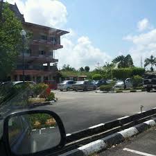 Also known as the hulu terengganu district and land office in english. Pejabat Daerah Dan Tanah Hulu Terengganu Kuala Berang Terengganu