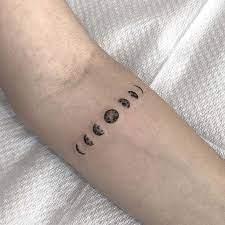 Crescent moons are usually related to new phases in life, new chapters, a new begging, explains chris vasquez of west 4 tattoo. 41 Moon Phases Tattoo Ideas To Inspire You Stayglam