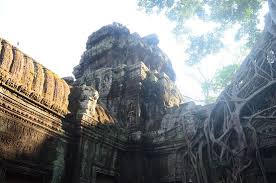 Angkor thom was established as the capital of jayavarman vii's empire, and was the centre of his massive building programme. Taman Arkeologi Angkor Siem Reap Kamboja Review Tripadvisor