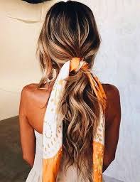 Bandana hairstyles don't only make you look girlier, but they sometimes achieve quite the opposite effect and can make you look like a true rock chic. Bandana Hairstyles