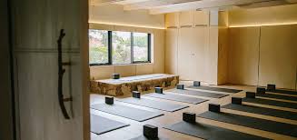 Here is a look at five of the best outdoor yoga classes in the bay area. Warrior One Yoga Yoga Studio Brighton East Elwood Hampton Elsternwick St Kilda Melbourne Bay Area