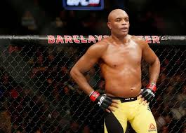 Parnasse, despite not being out cold, was unquestionably hurt by the glancing blow, and it was enough for the referee to jump in and stop the fight. Anderson Silva Recadre Adesanya Qui Aurait Franchi La Limite Avec Jon Jones Mma Deferlante